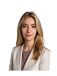  Kiki Pusczynski of Lisa Cozzi Team Photo