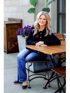 Andrea Ehrmantraut profile photo