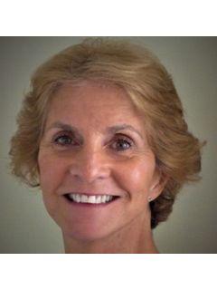  Linda Essner Photo