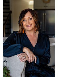 Lorie Colloms Photo