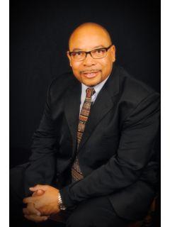  Dennis Shelton Photo