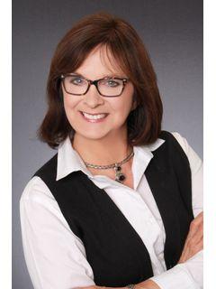  Suzanne Warren Photo