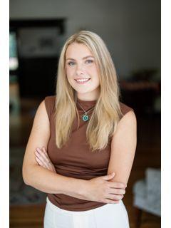  Danelle Maglietta Photo