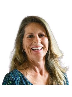  Christine Barksdale Photo