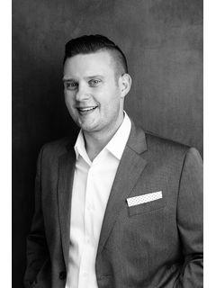  Brett Lueken of The Lueken Group Photo