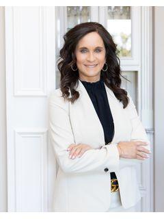  Mitzi Kirsch of Mitzi Kirsch Team Photo