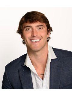  Aaron McLaughlin Photo