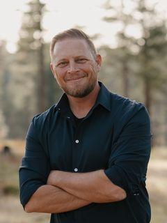  Garrett French Photo