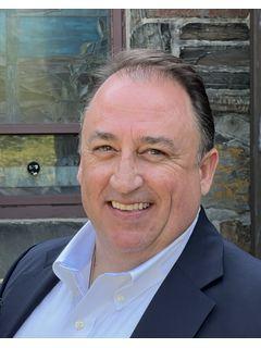  Matthew McLennan Photo