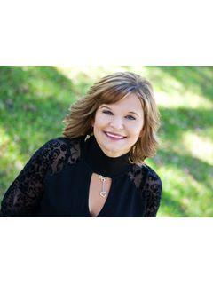  Tracy Jacobs of The Power of 4 Team Photo