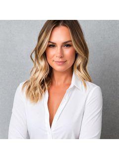 Victoria Grutzik Photo