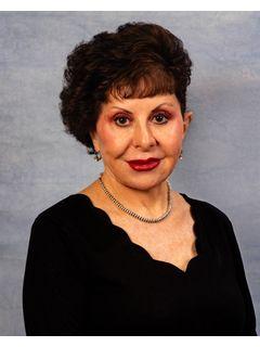  Cinda Riley Photo
