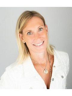  Lisa Cozzi of Lisa Cozzi Team Photo