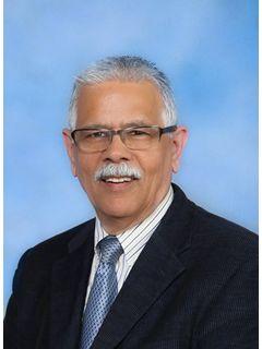  Richard Salinas Photo