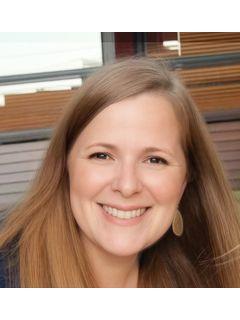  Lauren Delivaudais Photo