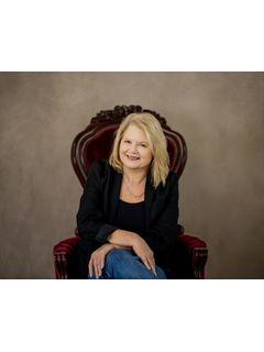  Sandy Adair Photo