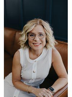  Kristin Polley Photo