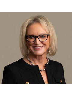  Beverly Carter Photo