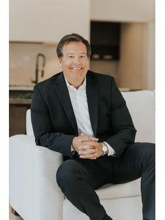 Brian Sanders of Brian Sanders Group Photo