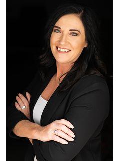  Hannah Palomin Photo