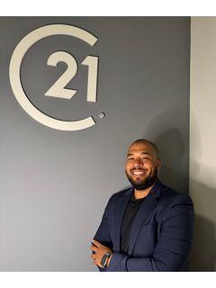  Alexander Andujar Photo