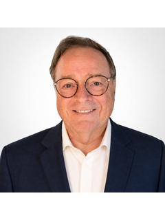  Steve Madison Photo