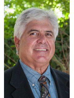  Craig Menghini Photo