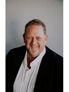  Bradley  Broecker Photo