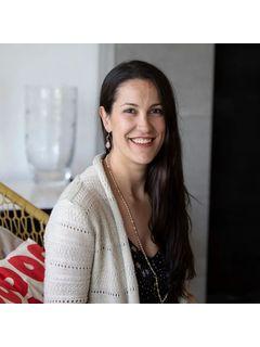  Kelly Woessner of Two Birds Team Photo