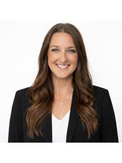  Lauren Marshall Photo