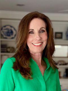  Kimberly Smith Photo