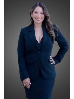  Paola Melendez Photo