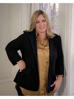  Debbie Goodwin Photo