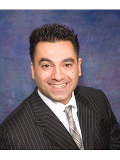  Al Jafarkani of Mark & Al Sales Team Photo