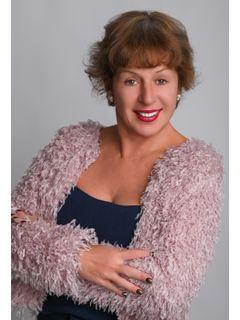  Christine  King Photo