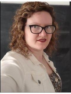  Lisa Sullivan Photo