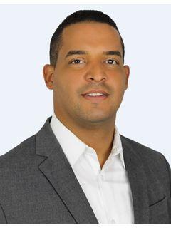  Alexis Guilliani Photo