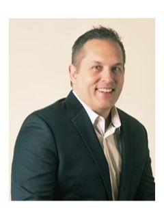  Adam OMoore of Rettro Group Photo