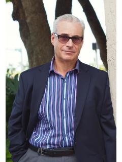  Roberto Castillo Photo