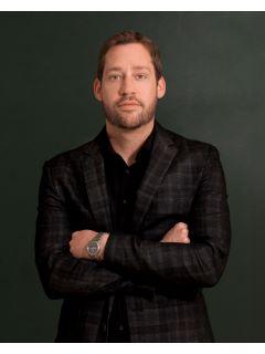  David VonHeal of Everest Commercial Photo