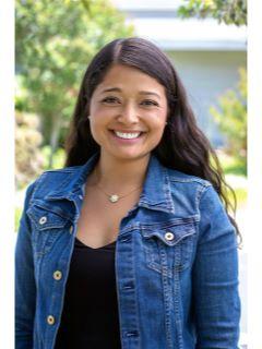  Beverly Martinez Photo