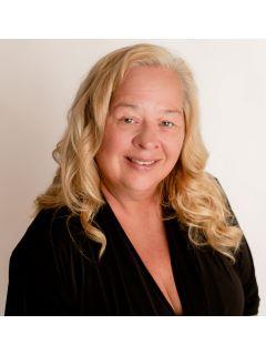  Carol Lessick of Morrow Home Team Photo