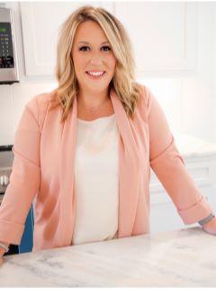  Megan Bradshaw Photo