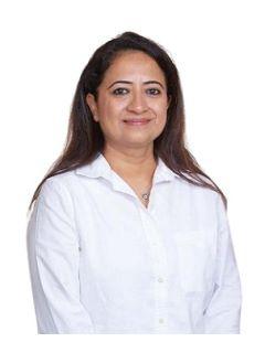  Himani Juneja of Lisa Cozzi Team Photo