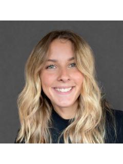  Taylor McLaughlin Photo