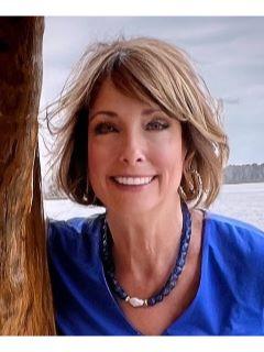  LeeAnn R Adams Photo