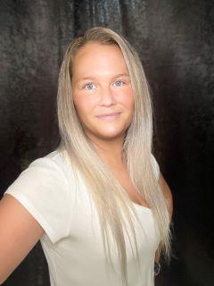  Ashley McCaslin Photo