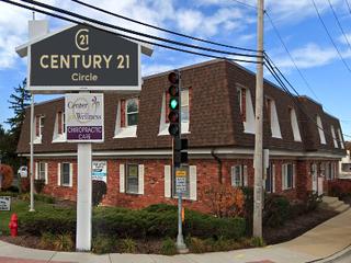 CENTURY 21 Circle photo