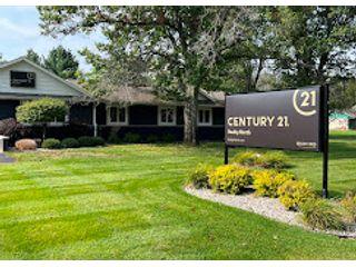 CENTURY 21 Realty North photo