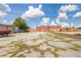 Property in Lufkin, TX 75901 thumbnail 2